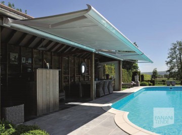 tenda a bracci cassonata totale